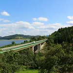 Nad Zalewem Jaszczurowa